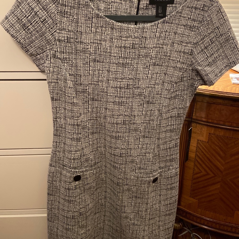 Women’s dress